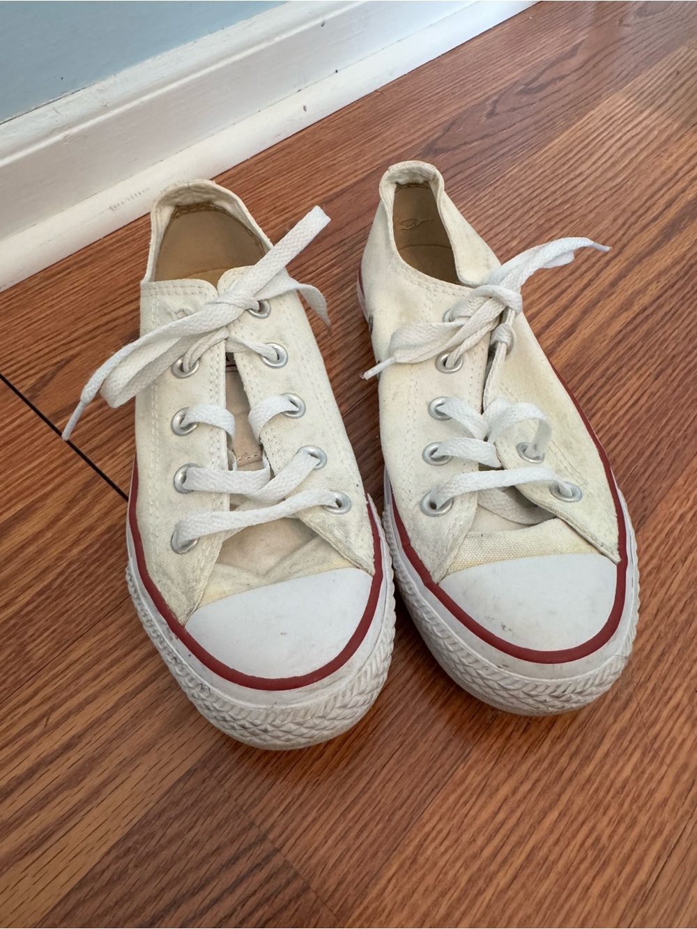 Converse Canvas Low-Top Sneakers in Off-White with Red Accent